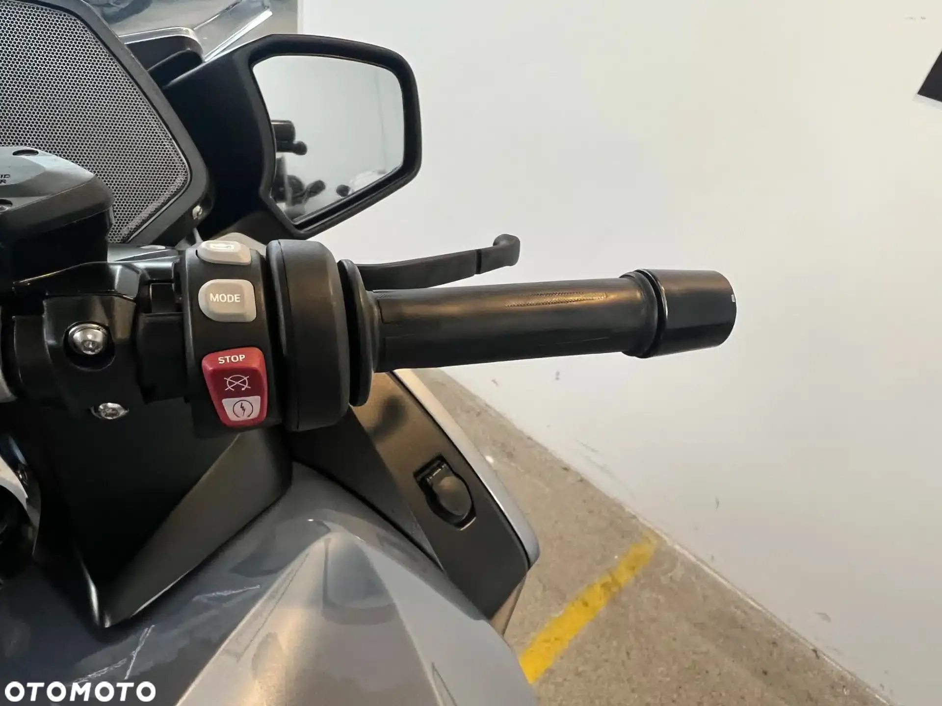 BMW R - 22