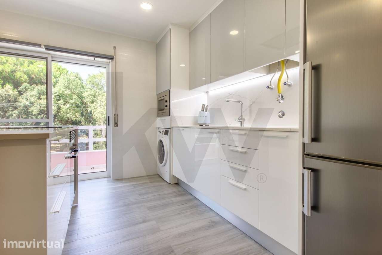 Apartamento T2  com 105m2  - Totalmente Remodelado com Arrecadação – P - Grande imagem: 5/27