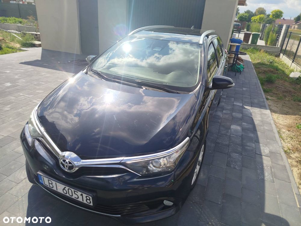 Toyota Auris 1.6 D-4D Premium - 5