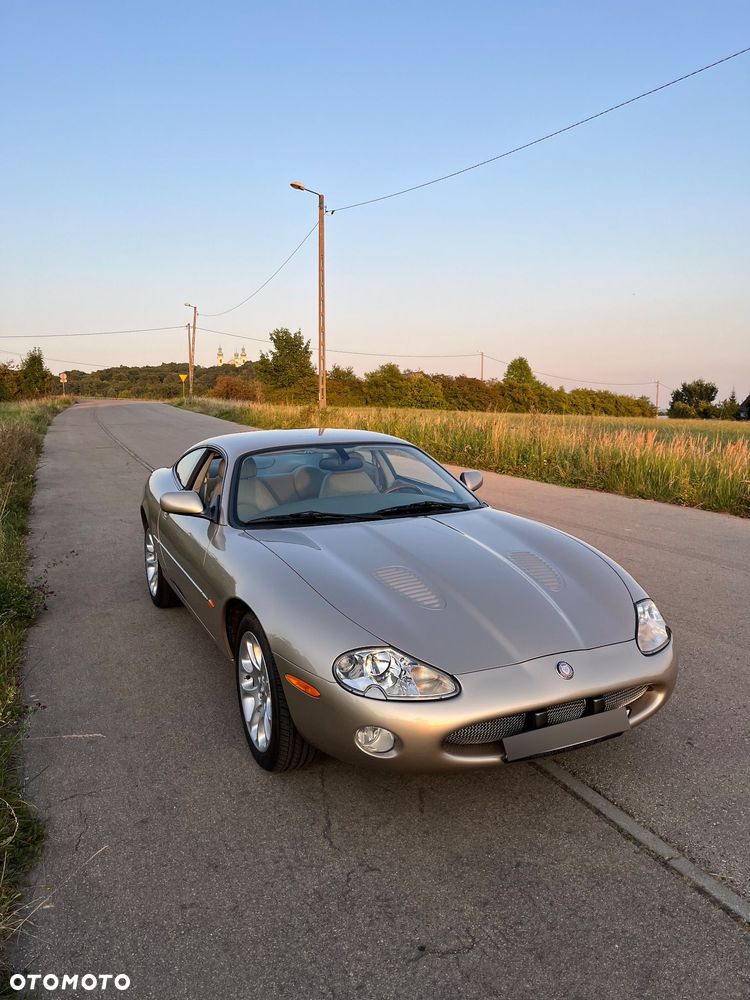Jaguar XK8 - 7