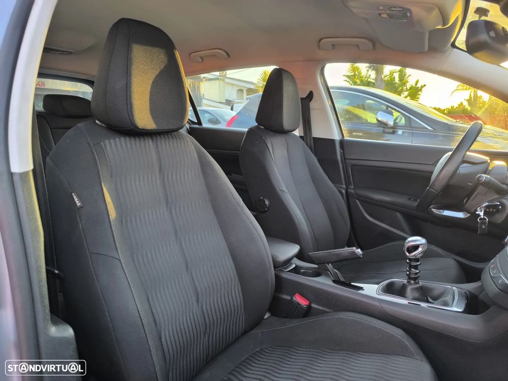Peugeot 308 1.6 e-HDi Active - 27