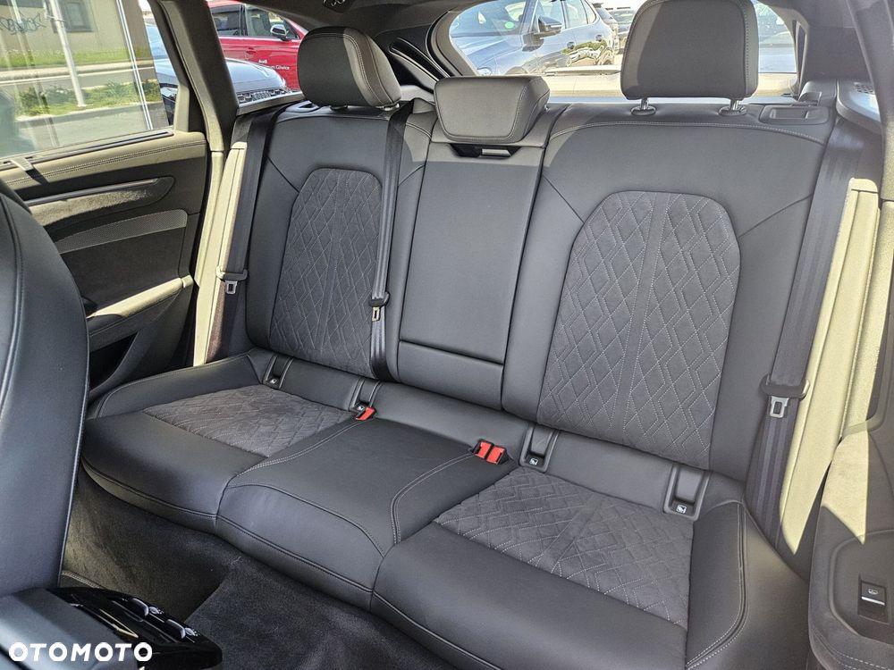 Audi A6 Avant e-Hybrid 220 kW Quattro S tronic - 11