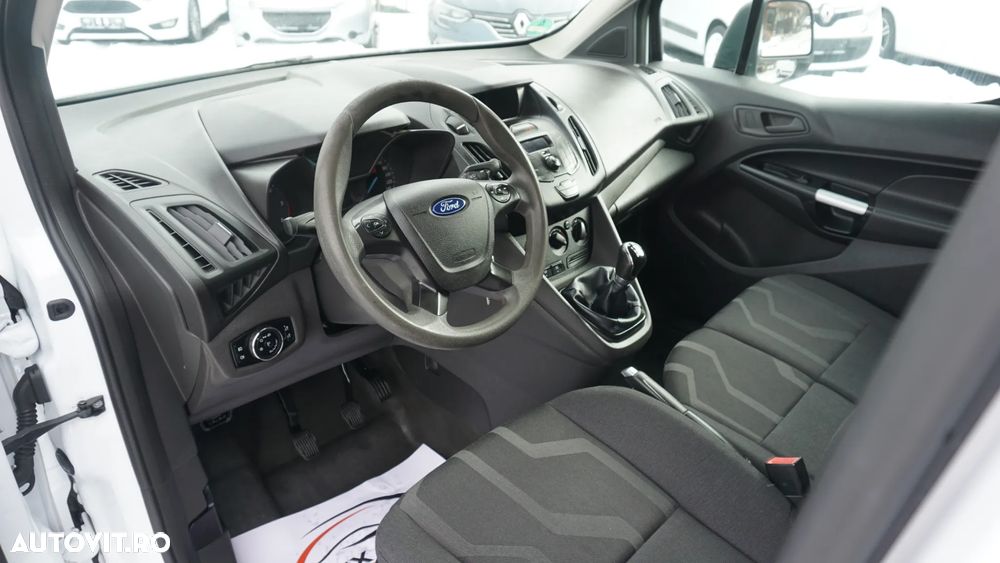 Ford Transit Connect - 12