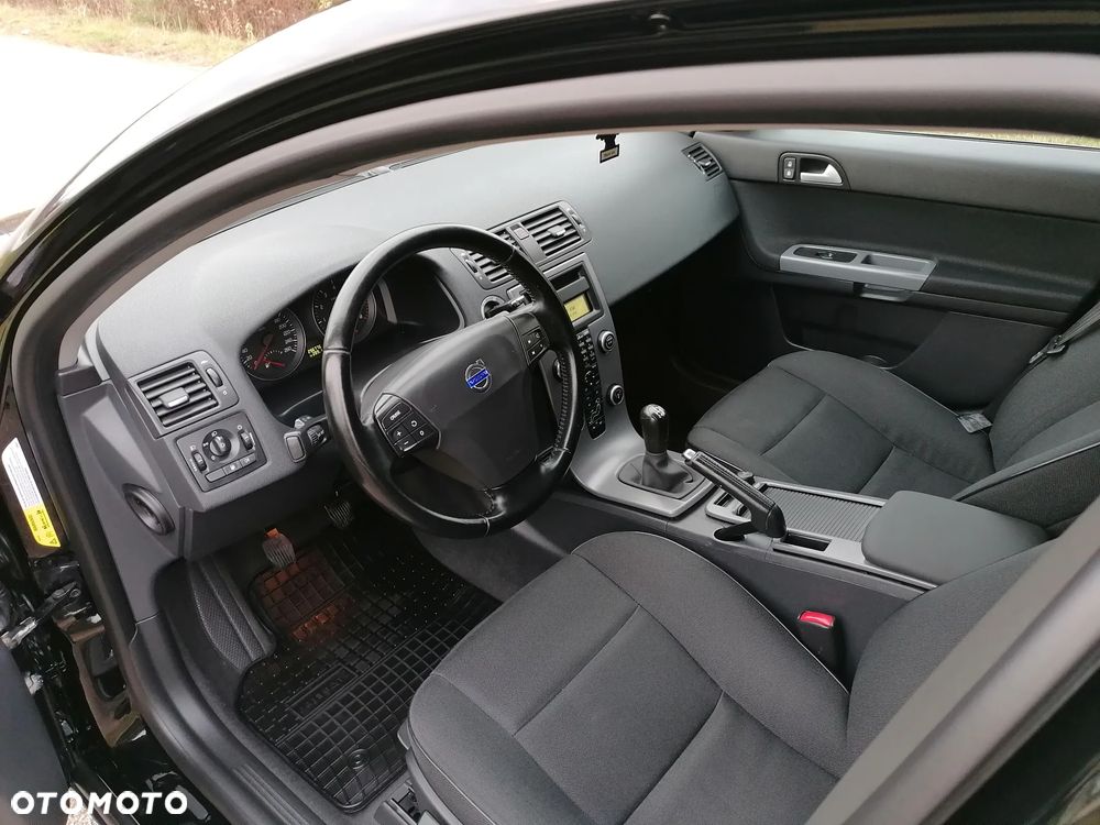 Volvo V50 - 9