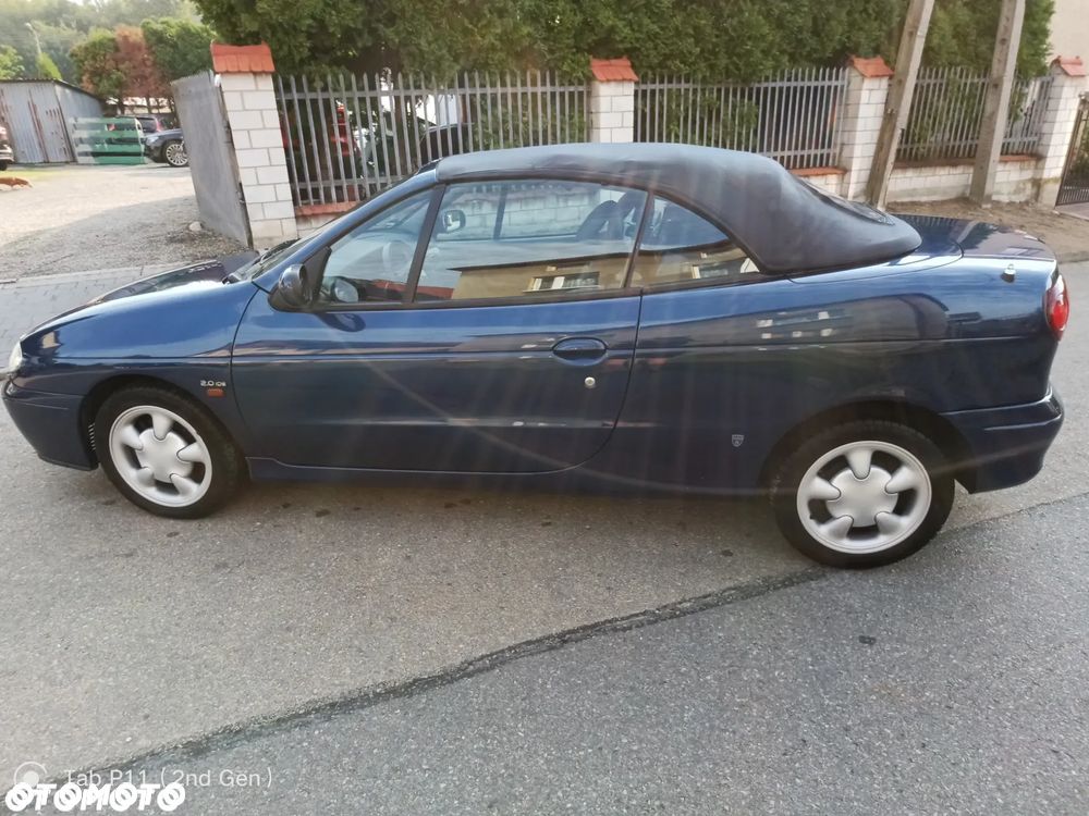 Renault Megane 2.0i - 3