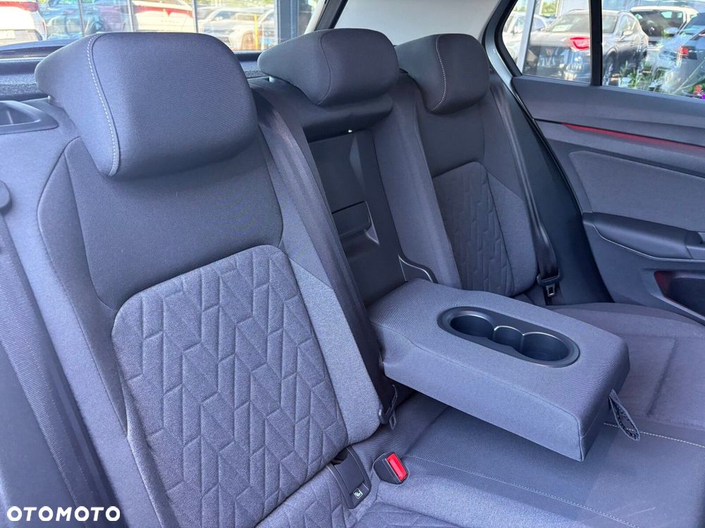 Volkswagen Golf - 16