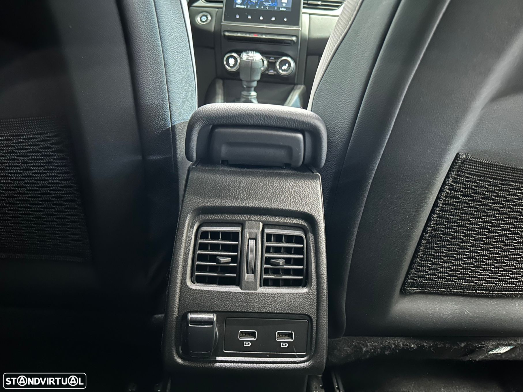 Renault Captur - 43