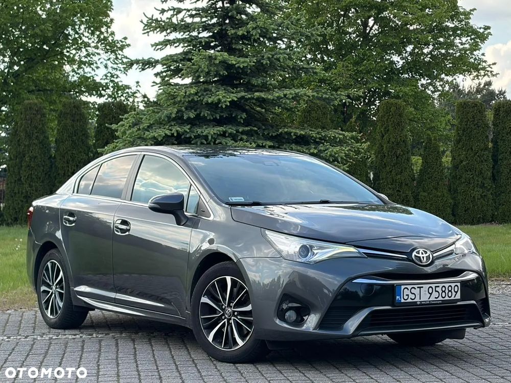 Toyota Avensis 2.0 D-4D Prestige - 4