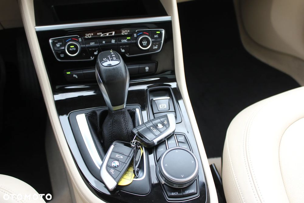 BMW Seria 2 218d Luxury Line - 29