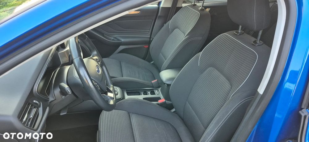 Ford Focus 2.0 EcoBlue Titanium Business - 24