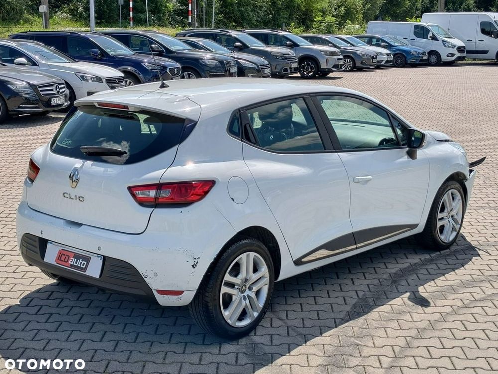 Renault Clio - 7