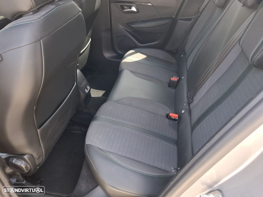 Peugeot e-208 50 kWh Allure Pack - 13