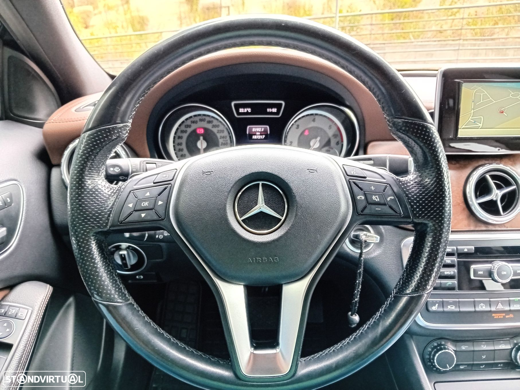 Mercedes-Benz GLA 220 CDi Style 4-Matic - 21