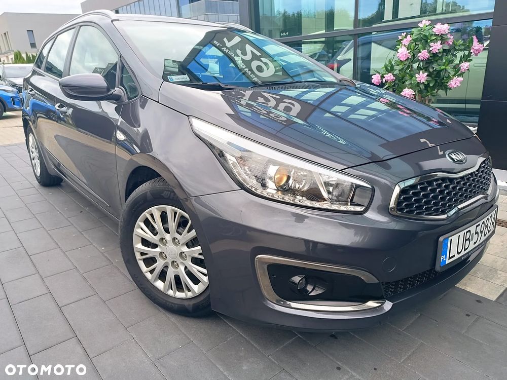 Kia Ceed - 1