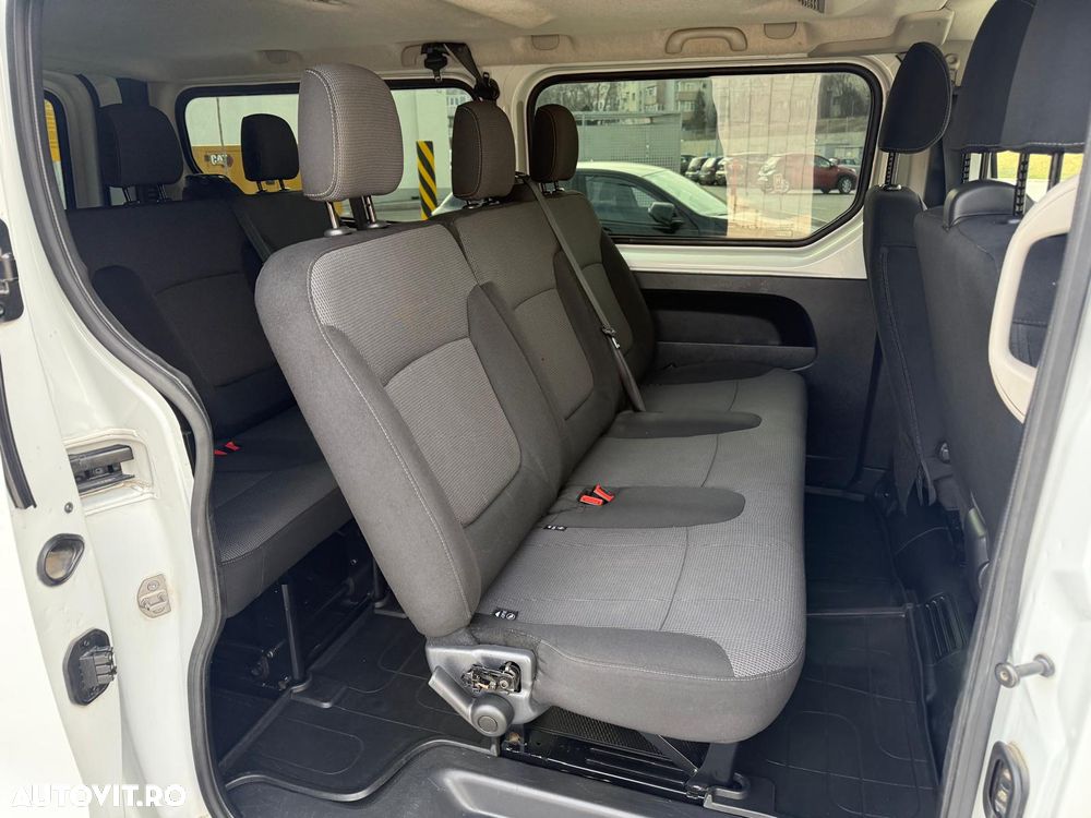 Renault Trafic 2.0 Blue dCi 120 Combi L2H1 8+1 locuri Authentique - 3