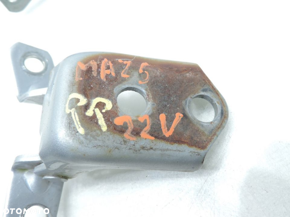 ZAWIAS ZAWIASY DRZWI PRAWY PRZÓD 22V MAZDA 5 I - 4