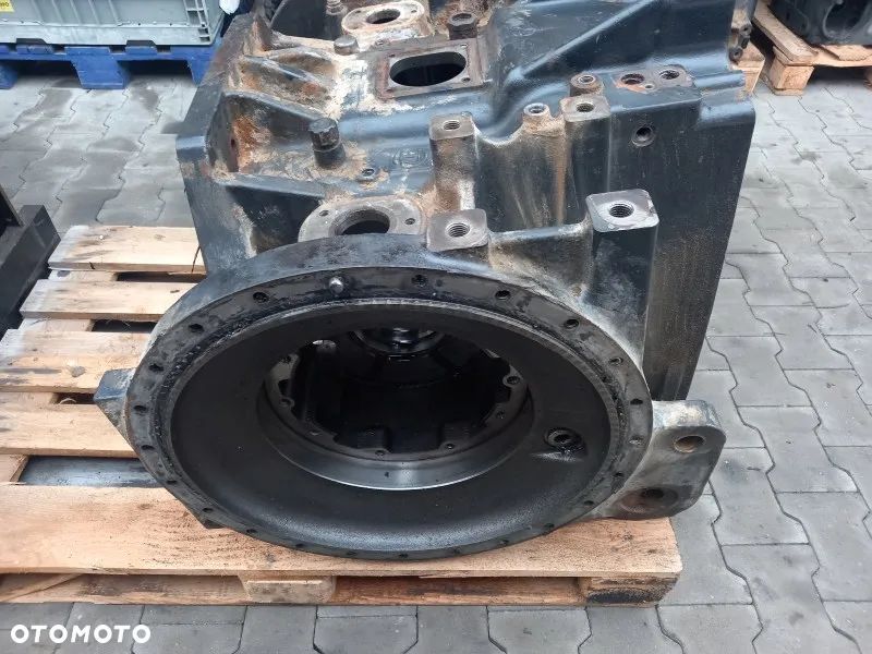 Obudowa tylnego mostu Deutz Fahr Agrotron 7250 TTV - 3