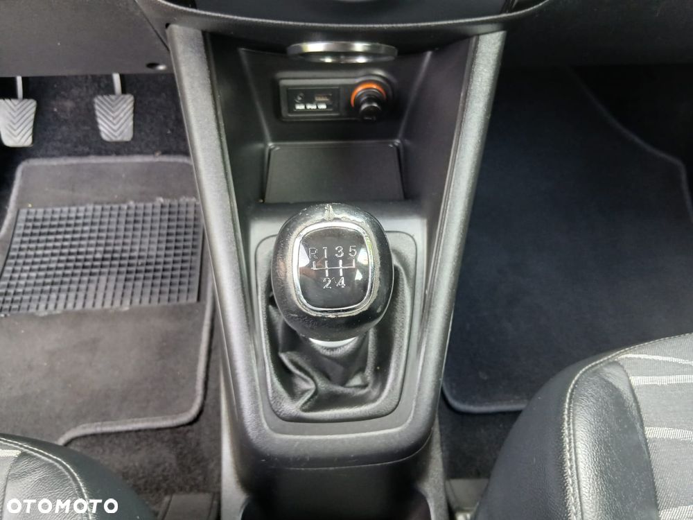 Kia Venga 1.4 CVVT Dream Team Edition - 26