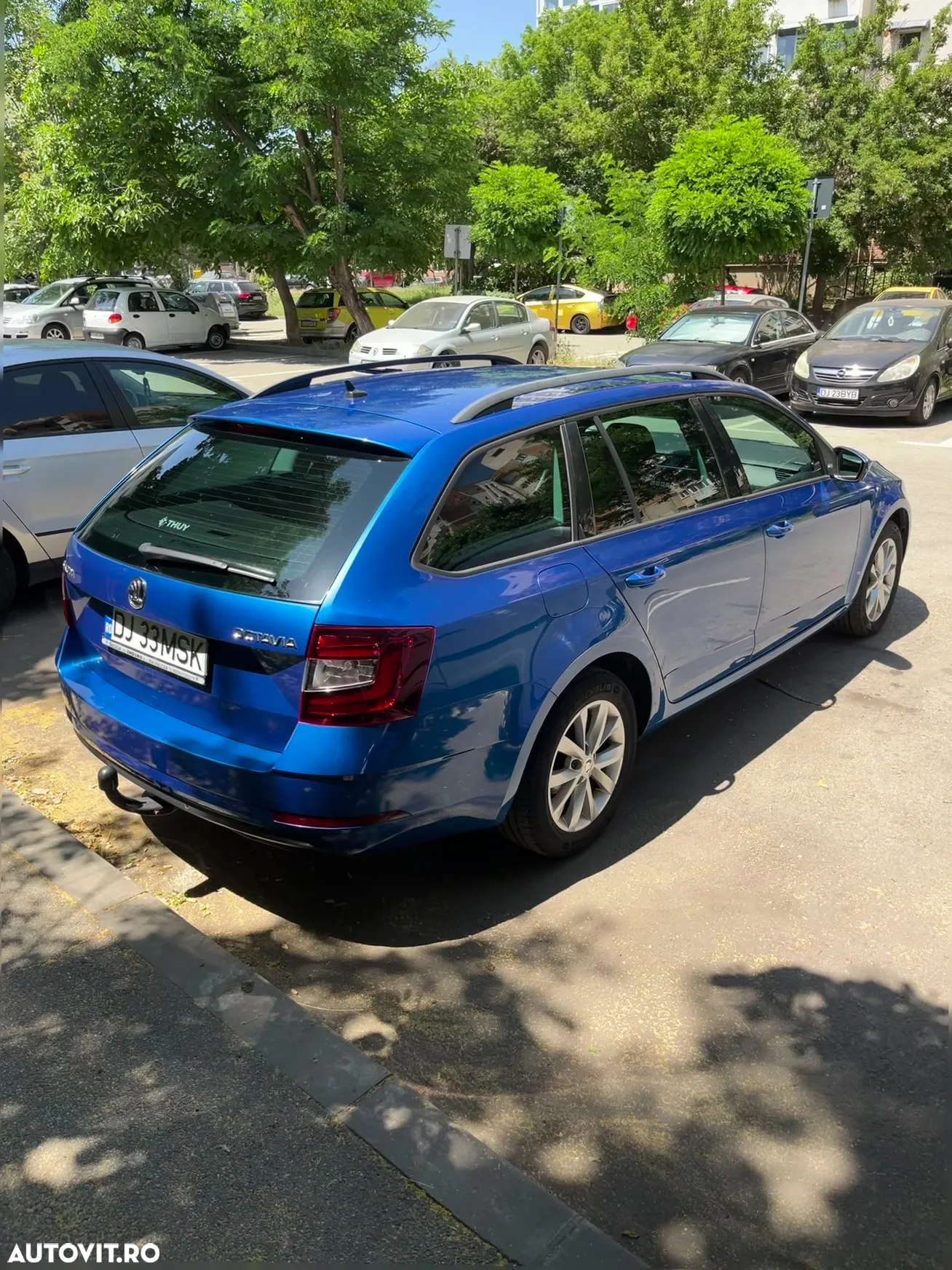 Skoda Octavia 1.6 TDI DSG Ambition - 14