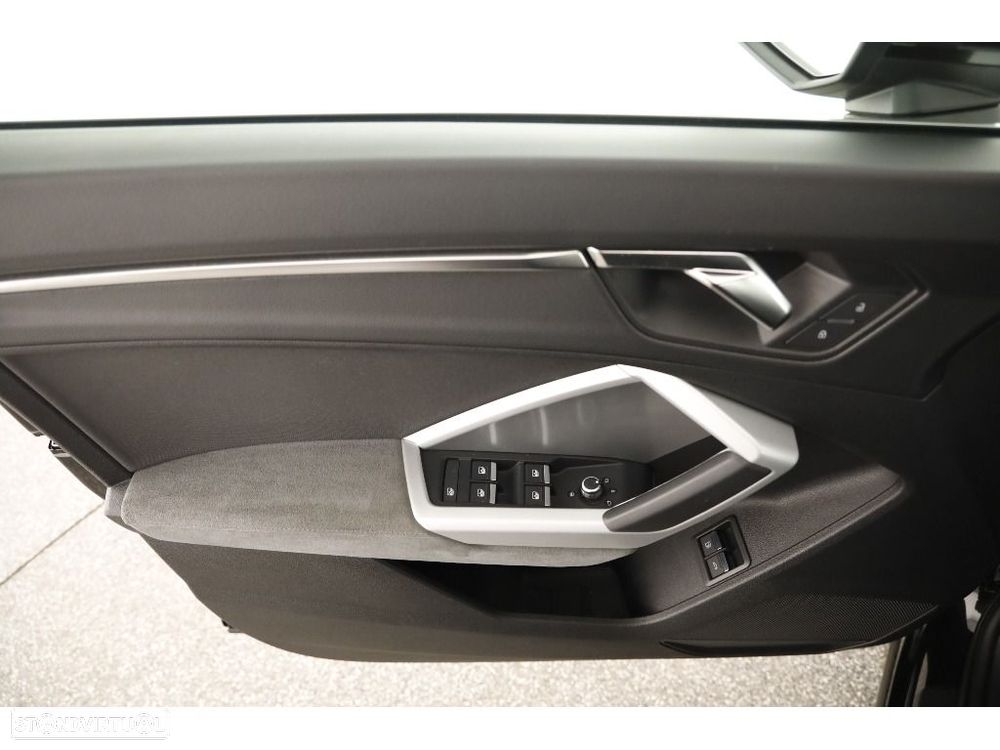 Audi Q3 Sportback 45 TFSIe S tronic - 9