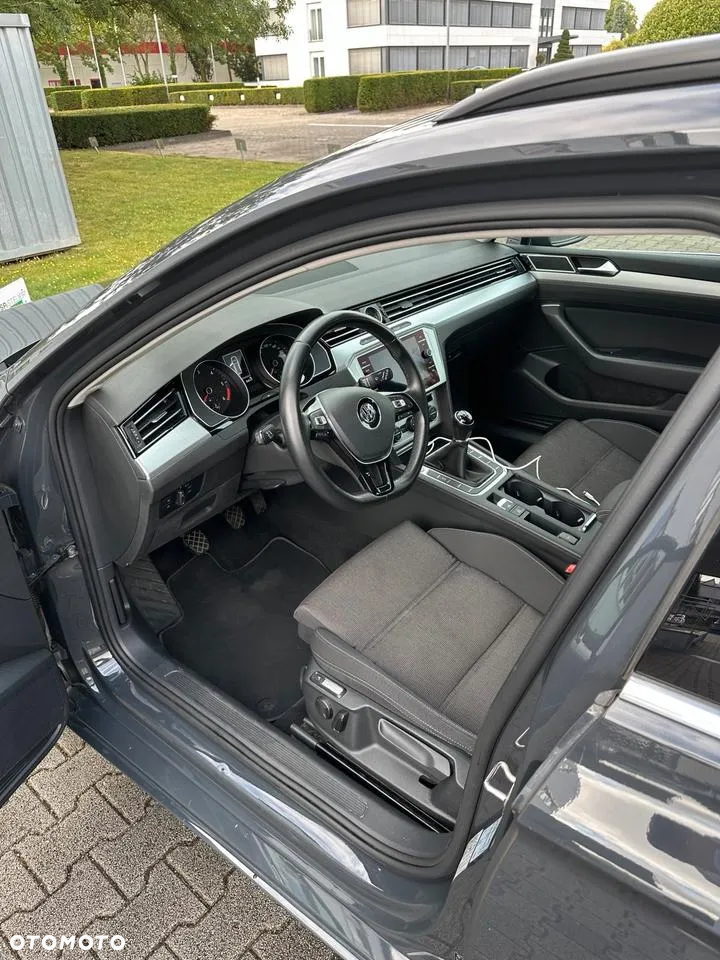 Volkswagen Passat 2.0 TDI BMT Comfortline - 4