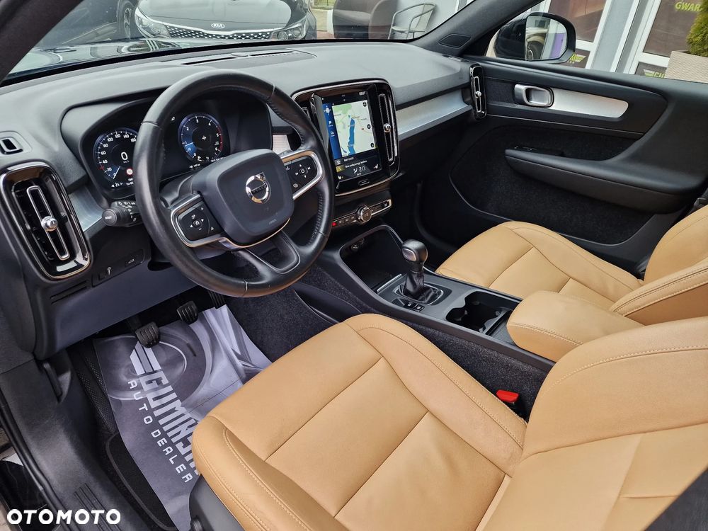 Volvo XC 40 D3 Momentum Pro - 19