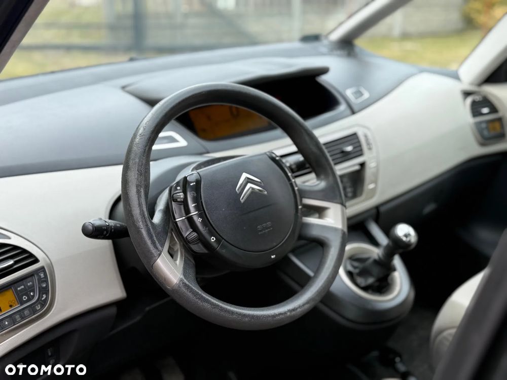Citroën C4 Picasso - 10