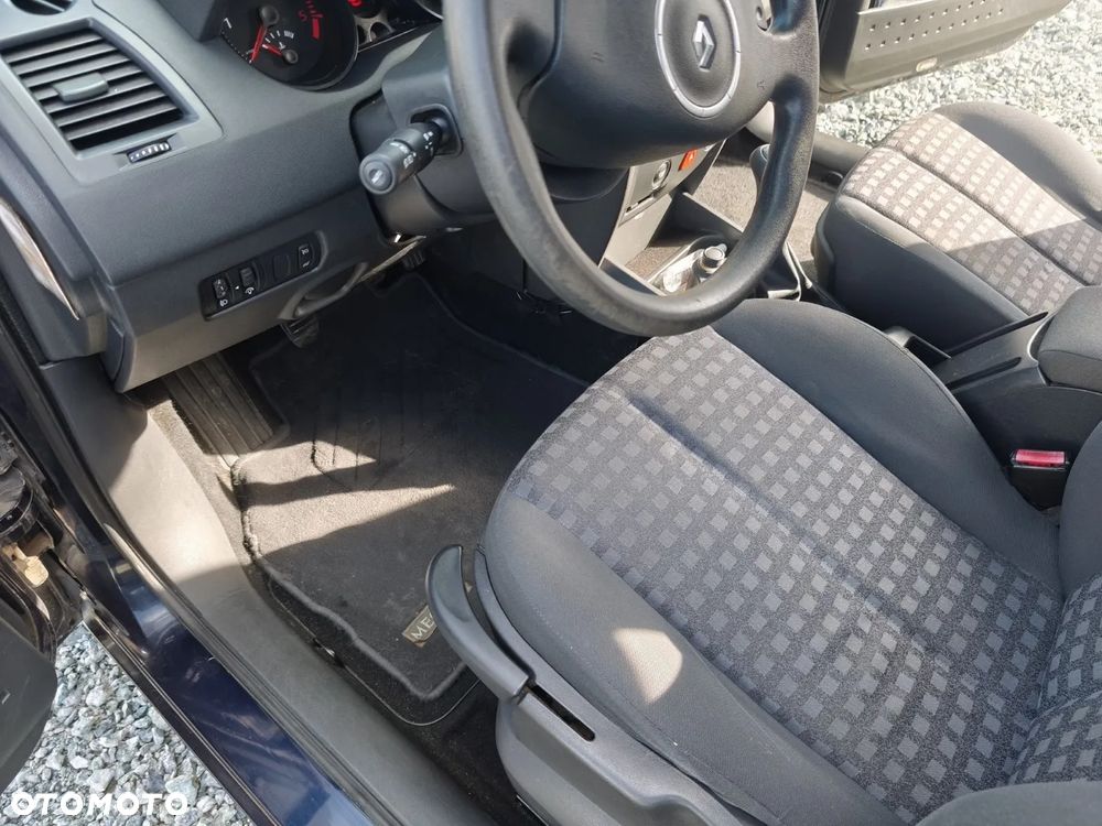 Renault Megane II 1.5 dCi Confort Authentique - 14