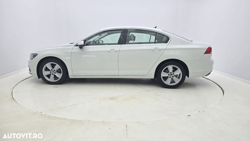 Volkswagen Passat 2.0 TDI DSG Comfortline - 10