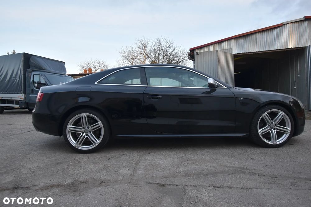 Audi Coupe - 10