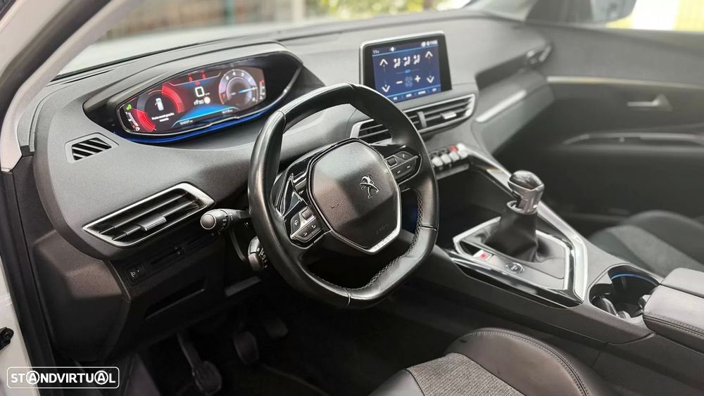 Peugeot 3008 1.2 PureTech Allure Pack - 7