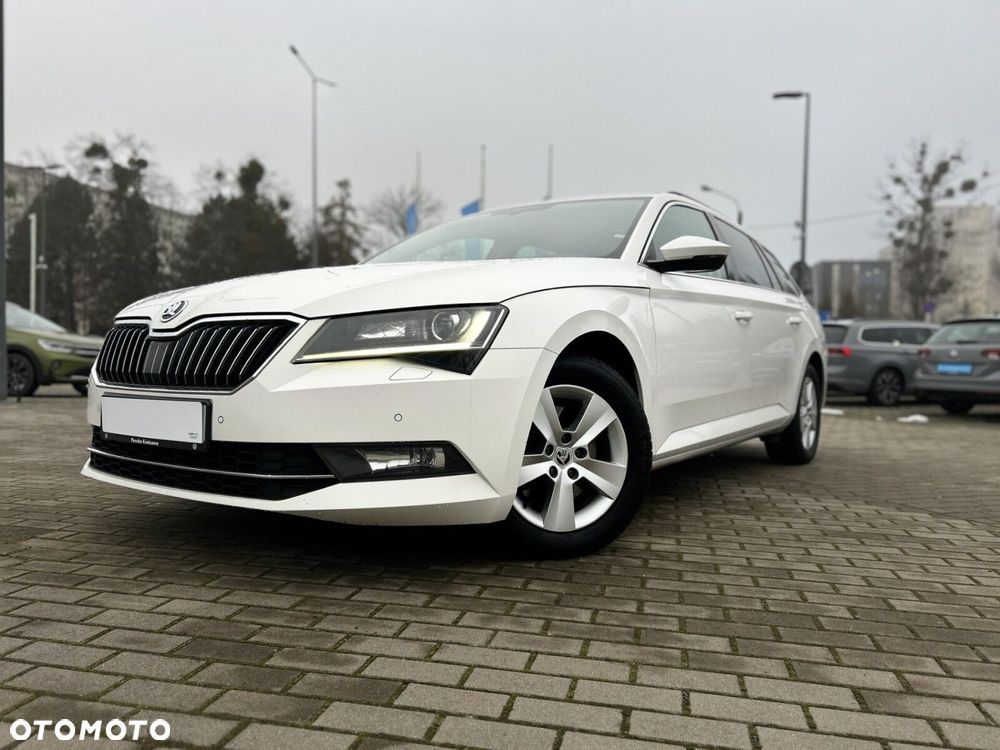 Skoda Superb 2.0 TDI SCR Ambition DSG - 29