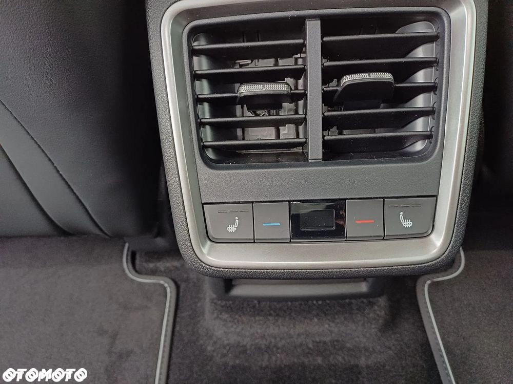 Skoda Elroq 60 63kWh Sportline - 22