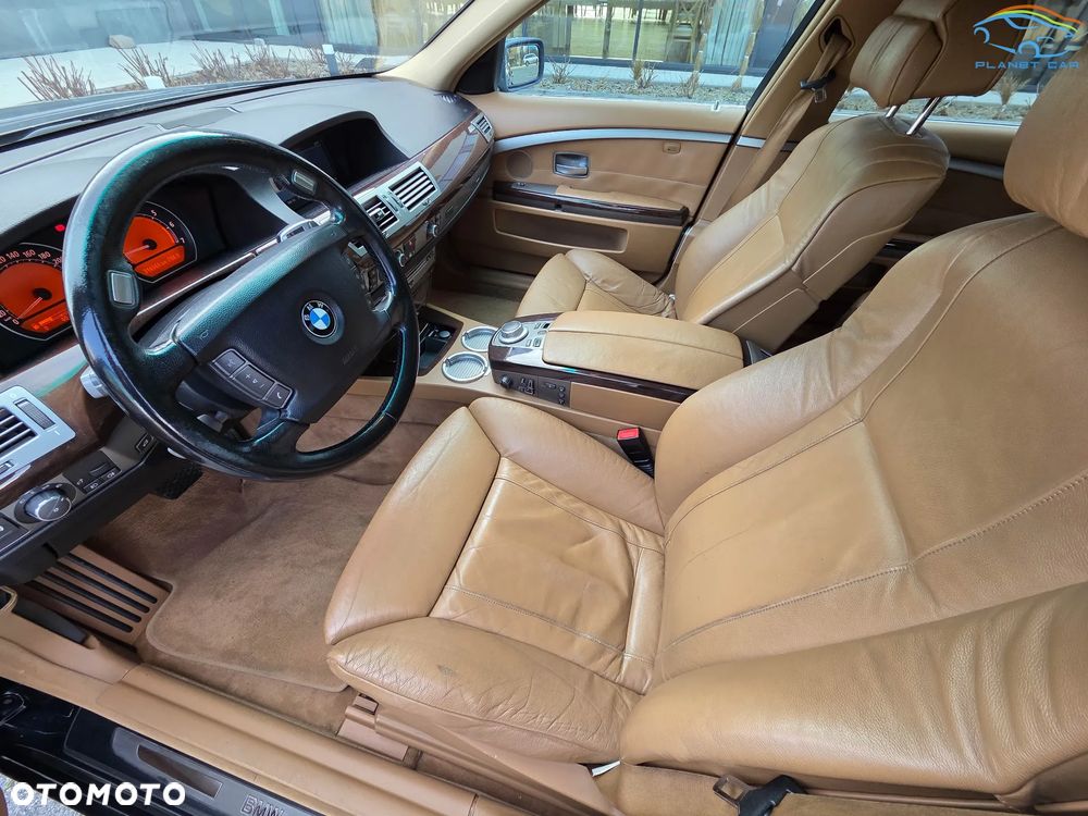 BMW Seria 7 750Li - 14