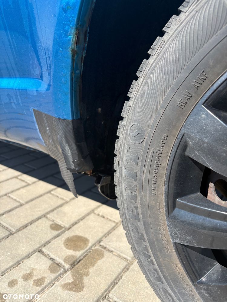 Toyota Yaris 1.0 Base - 6