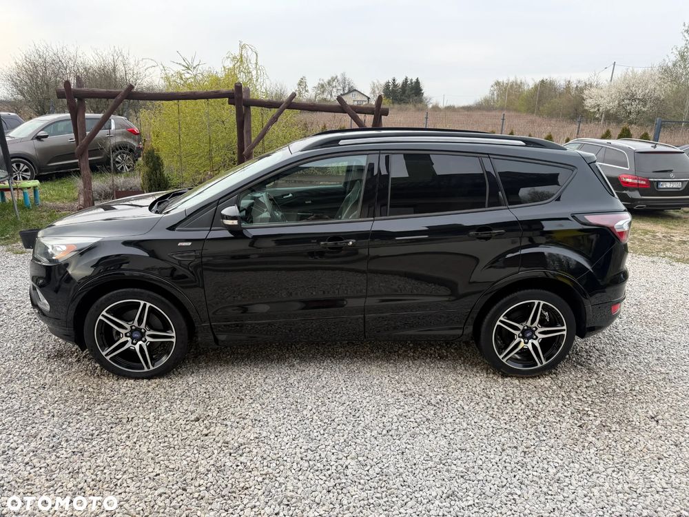 Ford Kuga 2.0 TDCi 4x2 ST-Line - 11