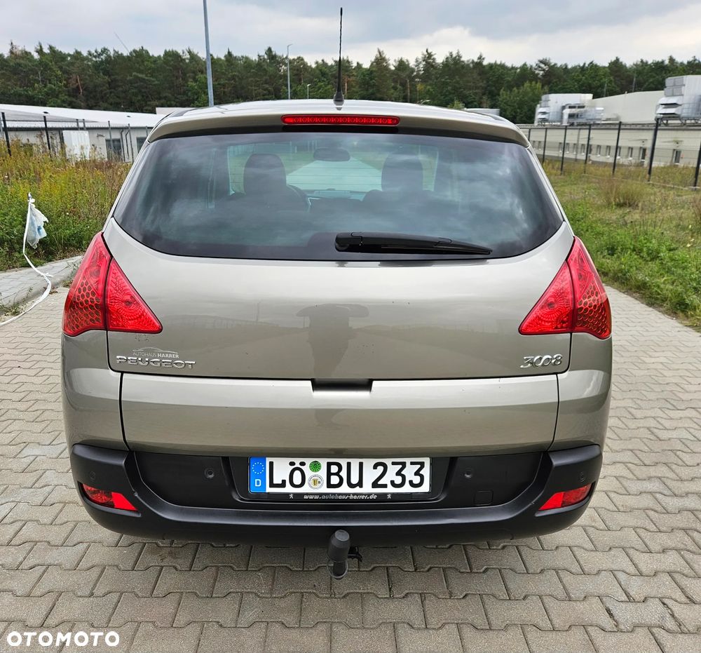 Peugeot 3008 2.0 HDi Premium+ - 23