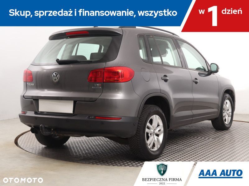 Volkswagen Tiguan - 6