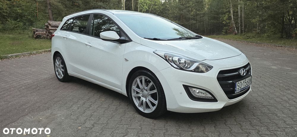 Hyundai i30 1.6 GDI Classic + - 21