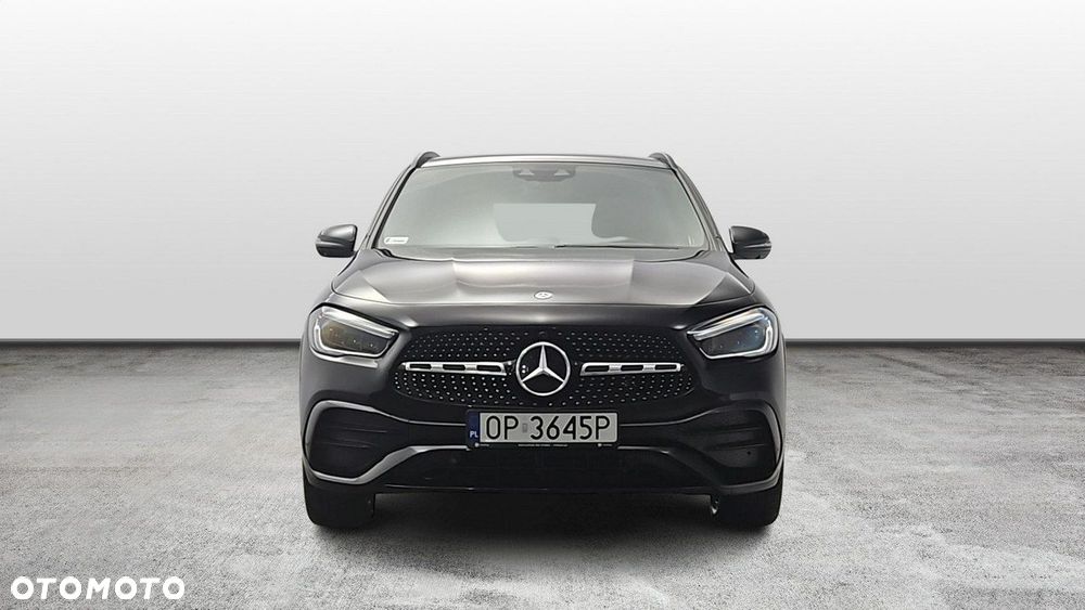 Mercedes-Benz GLA 200 d - 8