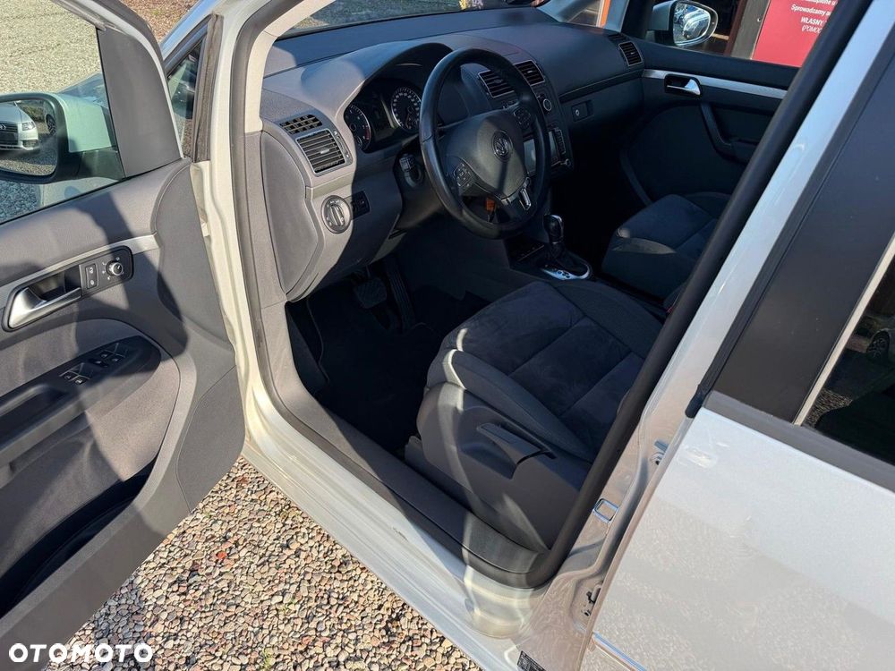 Volkswagen Touran 1.4 TSI Highline DSG - 3