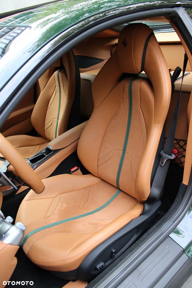 Ferrari 812 Superfast - 13