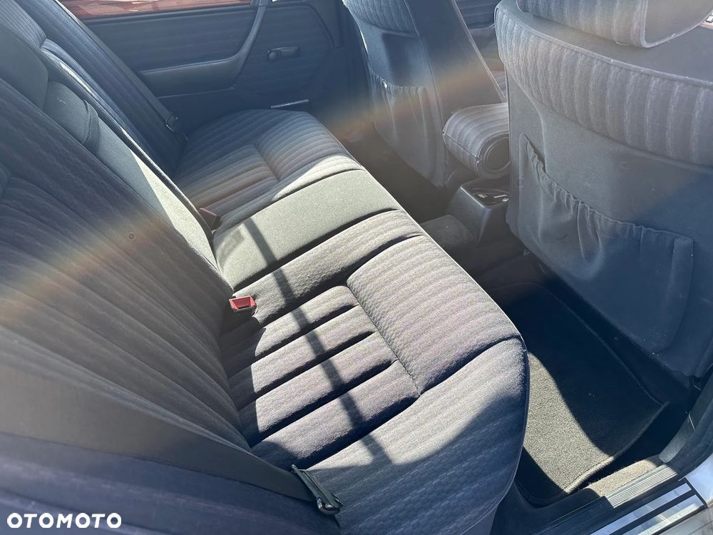 Mercedes-Benz W124 (1984-1993) - 9