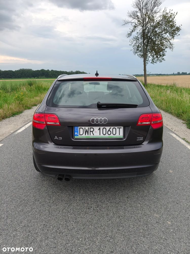 Audi A3 Sportback 2.0 TDI DPF Ambiente - 6