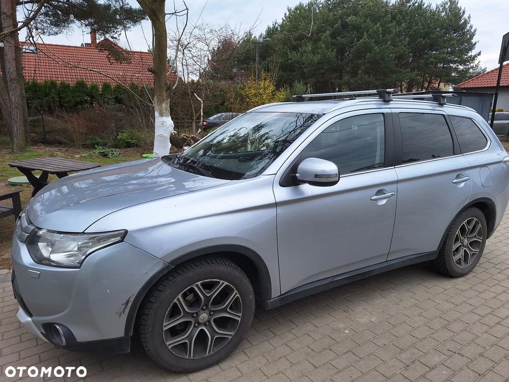 Mitsubishi Outlander 2.0 Intense + 4WD CVT - 1