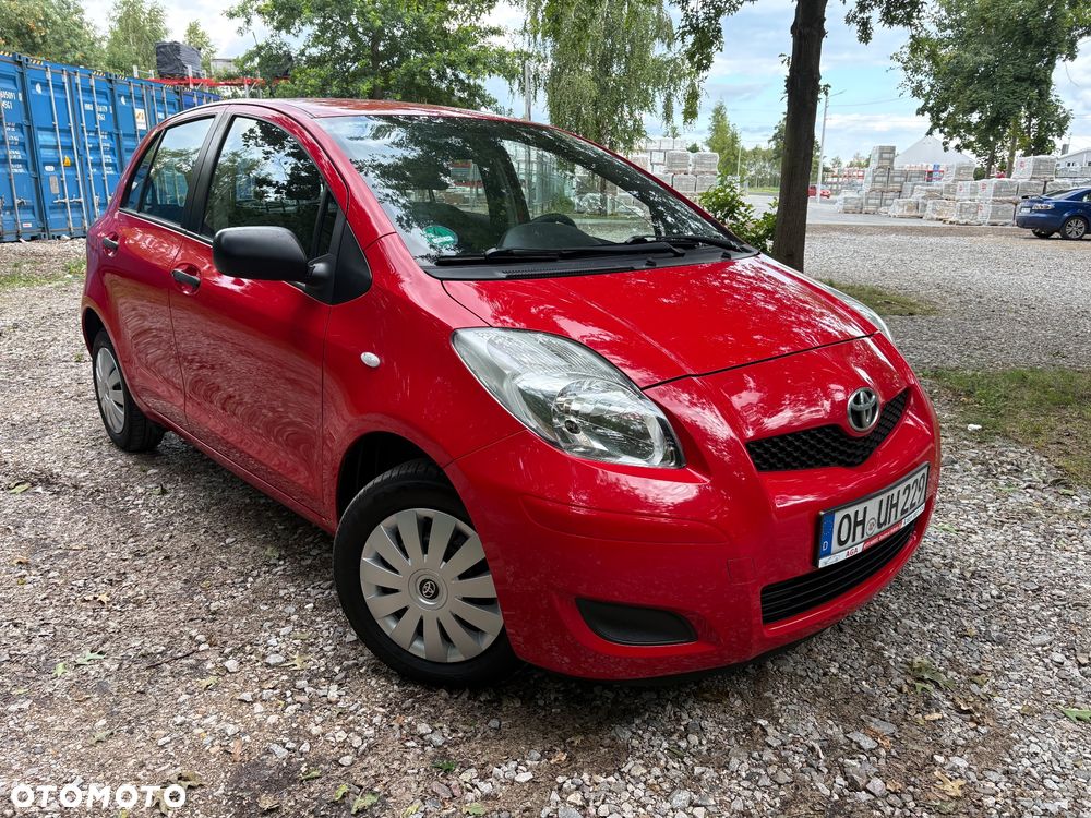 Toyota Yaris 1.0 VVT-i - 11