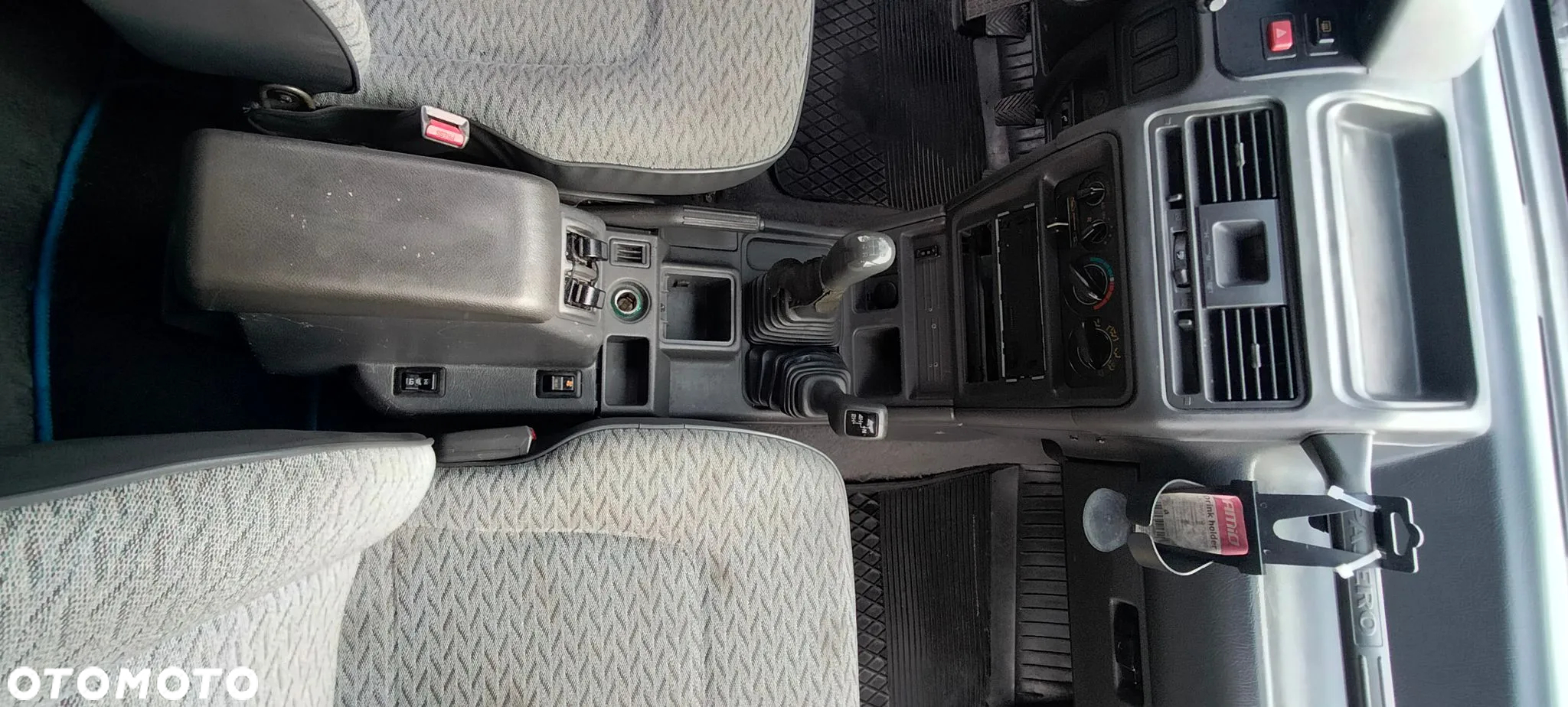 Mitsubishi Pajero 2.5 TD GL - 29