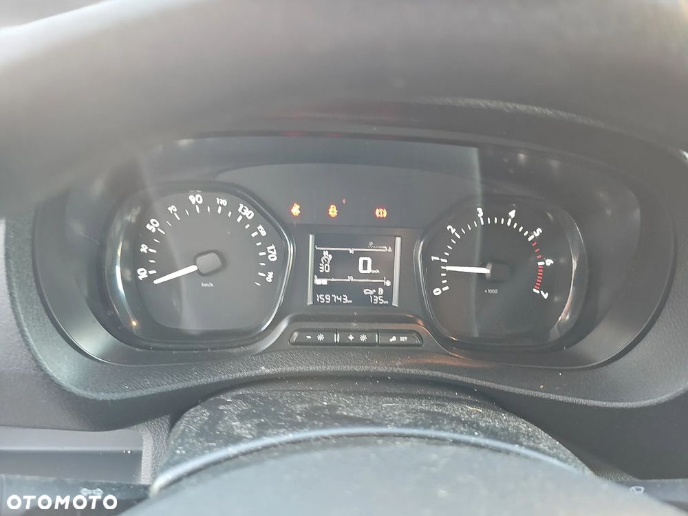 Citroën Jumpy Club XL - 16