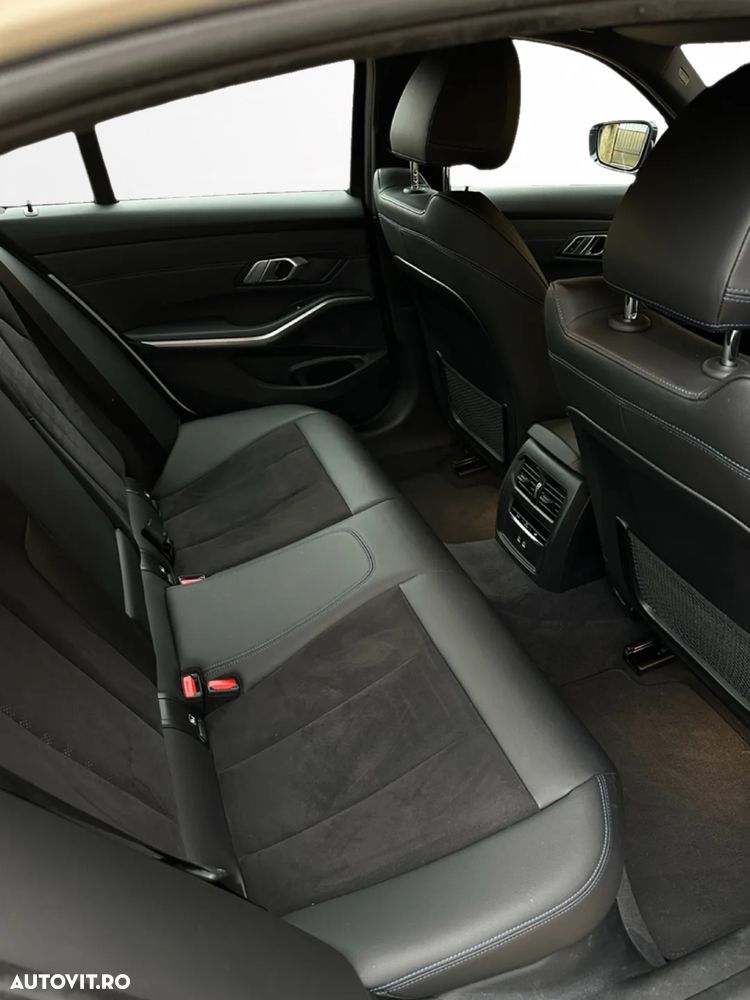 BMW Seria 3 320e Aut. M Sport - 12