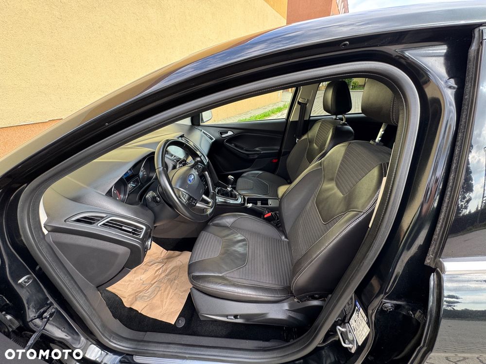 Ford Focus 1.6 TDCi DPF Titanium - 6